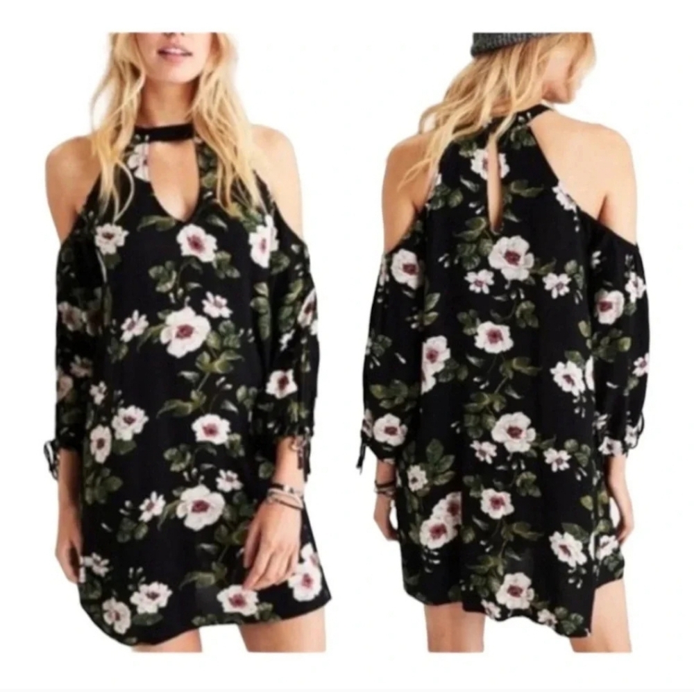American Eagle Cold Shoulder Floral Mini Dress